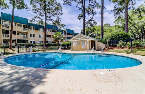 Palmetto Dunes Villa | Condo by the beach with heated pools, hot tub, patio, tennis, central AC, & W/D