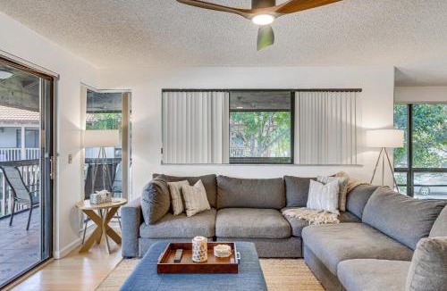 Hunt Club Apartment | Condo in PGA National Resort with Pool and Spa!