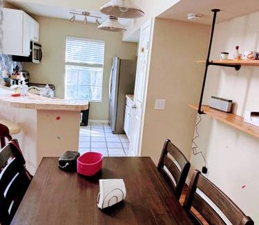 Southside Apartment | Condo near Jax Beach and Mayo Clinic