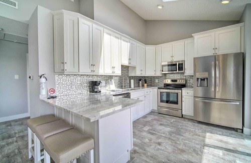 Brigantine Condo | Condo w/Bay Views ~ 5 Mi to Atlantic City!