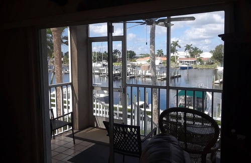 Fort Myers Beach Condo | Condo, water, beach, pools