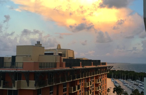 Southwest Coconut Grove Apartment | Connecting Rooms-Coconut Grove 10th Floor- Parking Included