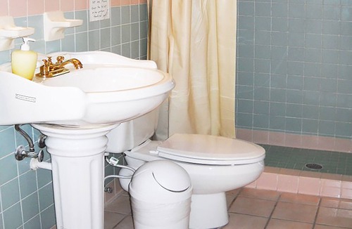 Naples Hotel | Conty's Motel