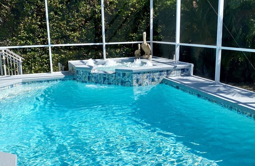 Marco Island House | Convenient walk to the Winterberry beach access & Marco Walk activities!