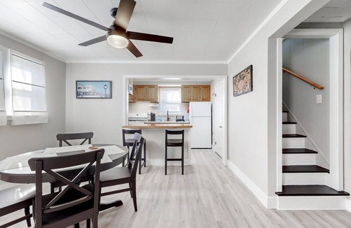 Rosedale House | Conveniently Located House with Exclusive Parking, Minutes to Downtown Baltimore