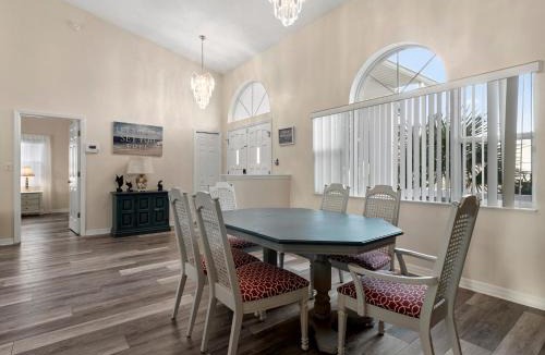 Palm Harbor House | Cool Water