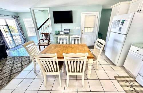 Surfside Beach House | Cooper's Lighthouse 4 Bedroom Home by RedAwning