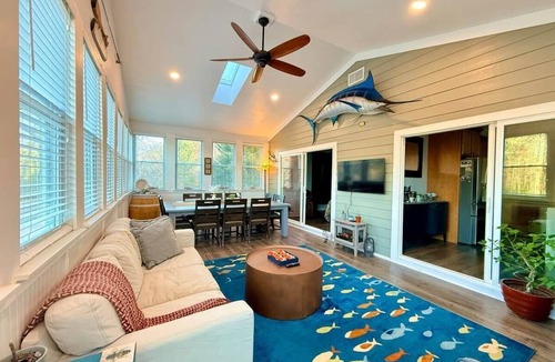Bracey House | Copper Cove