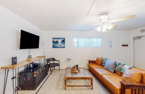 Satellite Beach House | Coral Paradise