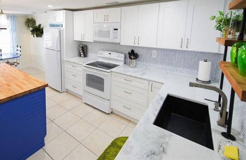 Laurel House | Costal Heaven, Close to gulf, Close to shopping and restaurants.