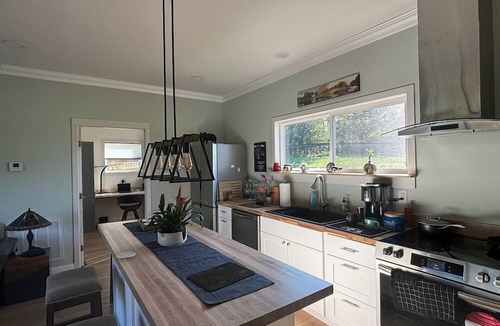 Boiling Springs House | Cottage at Changing Hearts Farm Sanctuary