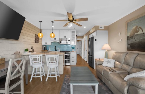 Folly Field Condo | Cottage by t' Sea - Couples Retreat - Oceanfront 1st Floor Unit - King Bd - A125
