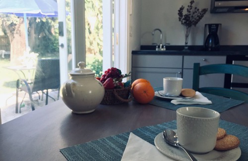 Lake Worth Apartment | COTTAGE CLOSE TO BEACH AND BRYANT PARK