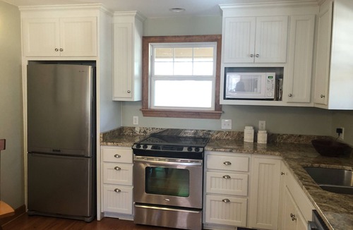 Wagener House | Cottage/House 40 Minute EZ Drive To Master Golf Tournament