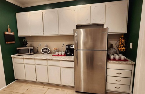 Olde Town Augusta Cottage | Cottage on Greene Street in Olde Town Augusta - walk to downtown