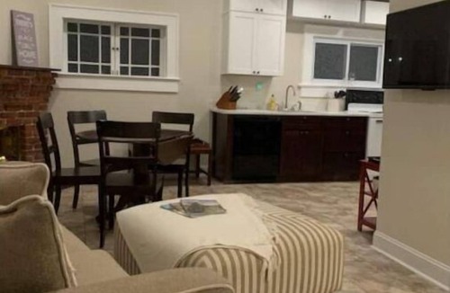 Brevard Cottage | Cottage on Main Street - Brevard, NC