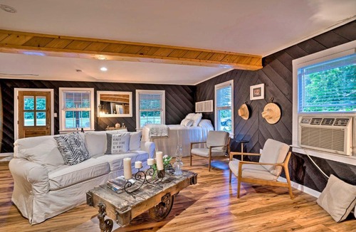 Waxhaw Apartment | Country-Chic Waxhaw Studio w/Pool Access!