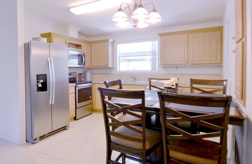 Fish Hawk Other | Country Farmhouse and Guesthouse, 7br/4ba, Sleeps 16 with Hot Tub