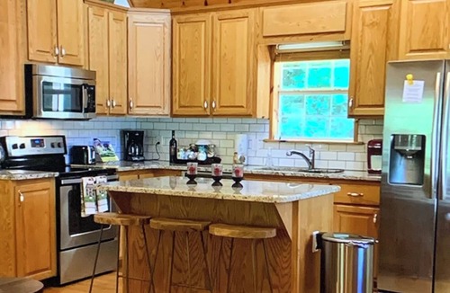 Sylva House | Country House by the Creek in Sylva/Pet friendly!