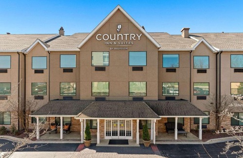 Asheville Hotel | Country Inn & Suites by Radisson, Asheville - Outlet Mall