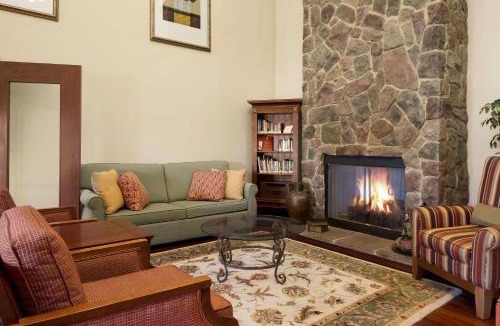 Crestview Hotel | Country Inn & Suites by Radisson, Crestview, FL
