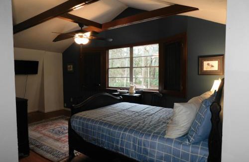 Manattee Road House | Country living at the Barn