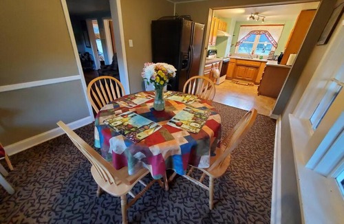 Barnardsville House | Country Mountain Escape!