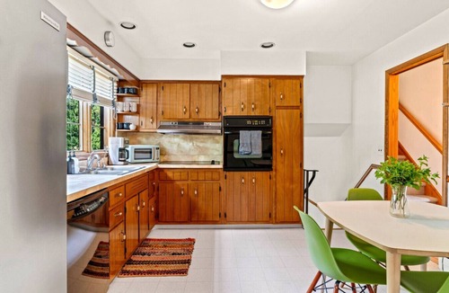 Washington Crossing House | Countryside Gem: Modern Retreat Near Philly + NYC