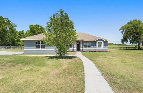 Ocala House | Countryside Comfort 5 MIN WEC, FAST & 15 min HITS, 1 acre 2 KING BED. Near I-75