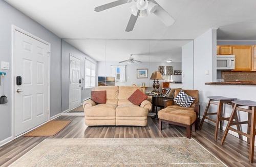 Leeds Point Condo | Couples retreat + Pets OK! Center of Town: Unit #2