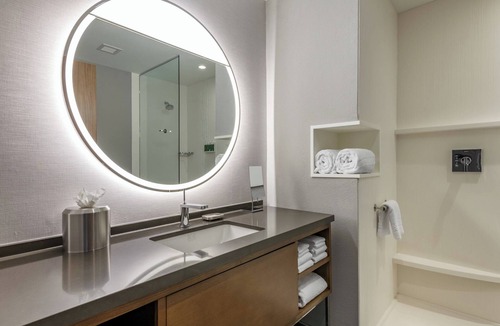 Flagler Village Hotel | Courtyard by Marriott Fort Lauderdale Downtown