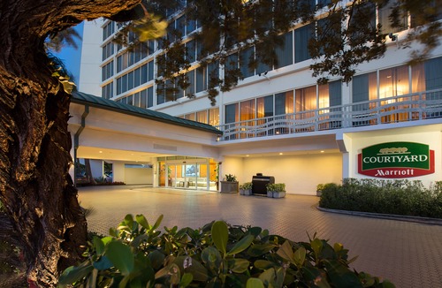 Central Beach Hotel | Courtyard by Marriott Fort Lauderdale Beach