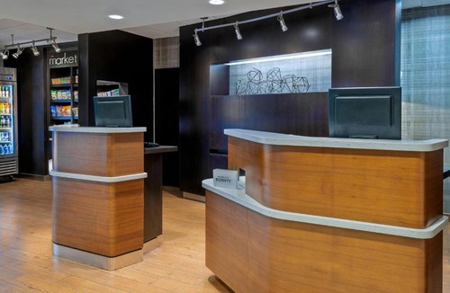 Asheville Hotel | Courtyard by Marriott Asheville