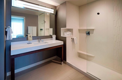 Cumberland Hotel | Courtyard by Marriott Atlanta Vinings/Galleria