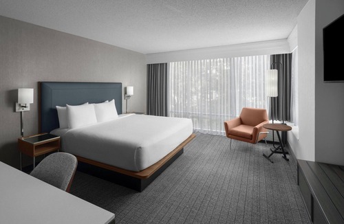 North Buckhead Hotel | Courtyard by Marriott Atlanta Buckhead