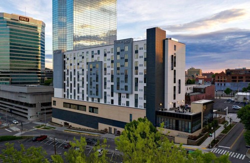 Downtown Knoxville Hotel | Courtyard by Marriott Knoxville Downtown