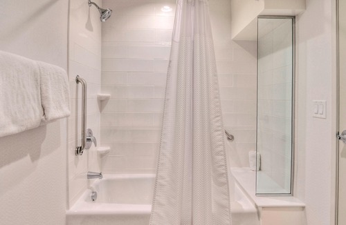 Green Hills Hotel | Courtyard by Marriott Nashville Green Hills