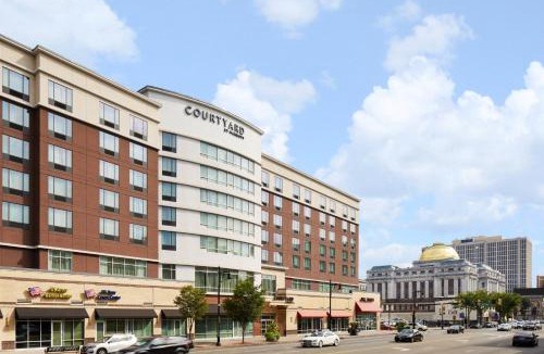 Downtown Newark Hotel | Courtyard by Marriott Newark Downtown