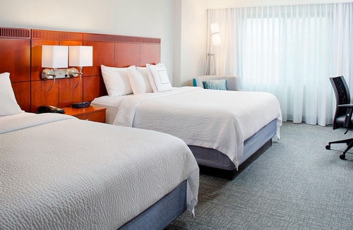Roanoke Hotel | Courtyard by Marriott Roanoke Airport