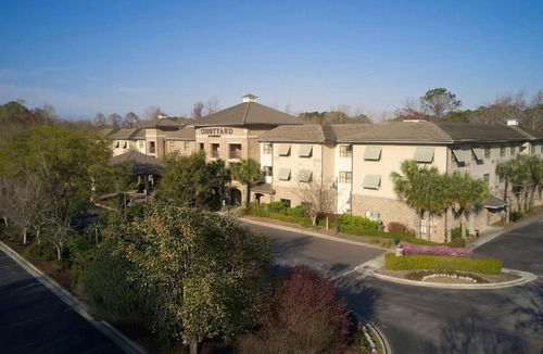 Mount Pleasant Hotel | Courtyard Charleston Mount Pleasant