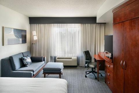 Collierville Hotel | Courtyard Memphis Collierville