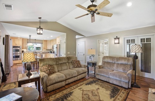 Otto House | Coweeta Rapids: Your Elevated Creekside Escape