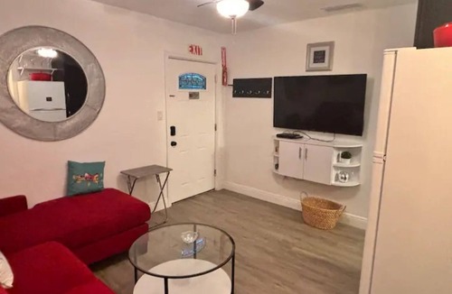 Altamonte Springs House | Cozy 1/1 private Suite, close to downtown Orlando and Advent Health Hospitals