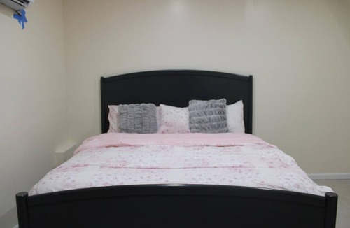 Covington Apartment | Cozy 1-bedroom apartment in perfect Covington with AC