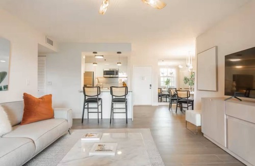 Aventura Apartment | Cozy 1-bedroom apartment in awesome Aventura with AC 4405