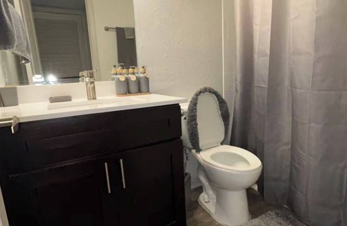 Lavista Park Apartment | Cozy 1-bedroom apartment in charming Buckhead/Brookhaven with AC and gym access
