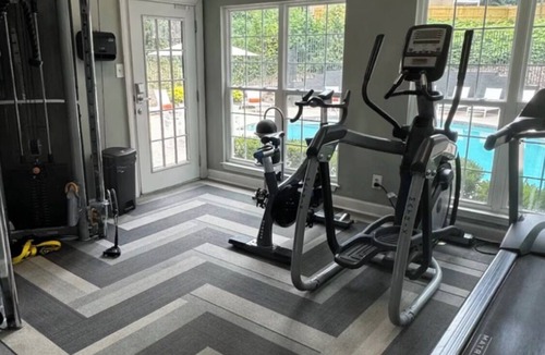 Lavista Park Apartment | Cozy 1-bedroom apartment in charming Buckhead/Brookhaven with AC and gym access
