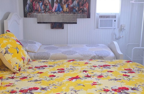 Port Charlotte Apartment | Cozy 1-bedroom bed in gorgeous Port Charlotte with AC