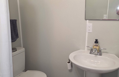 Port Charlotte Apartment | Cozy 1-bedroom bed in gorgeous Port Charlotte with AC