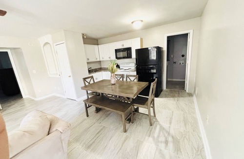 Stone Mountain House | Cozy 1-bedroom house in welcoming Stone Mountain with AC
